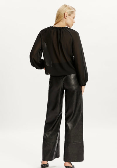 Marlowe Pu Wide Leg Pant In Black