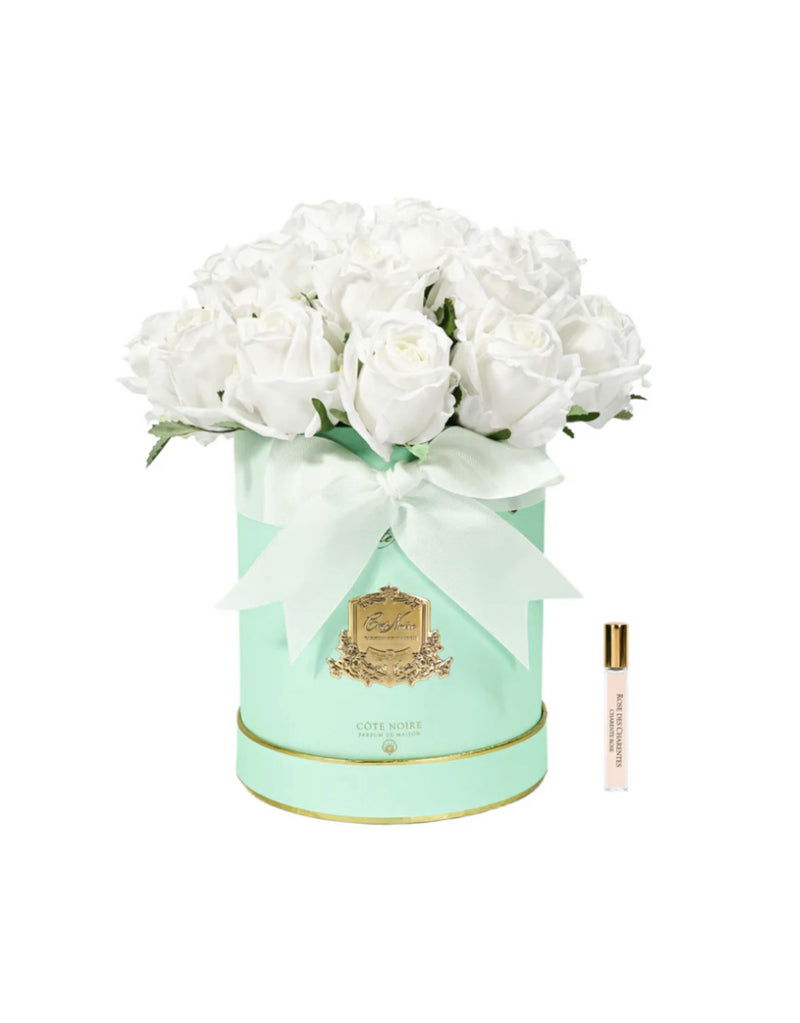 TIFFANY BLUE BOX WITH WHITE ROSE BUDS