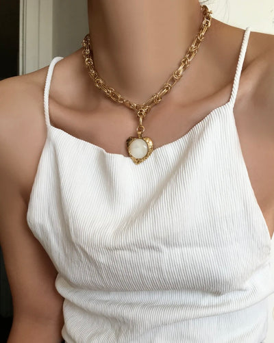 EVA NECKLACE - GOLD/MOTHER OF PEARL