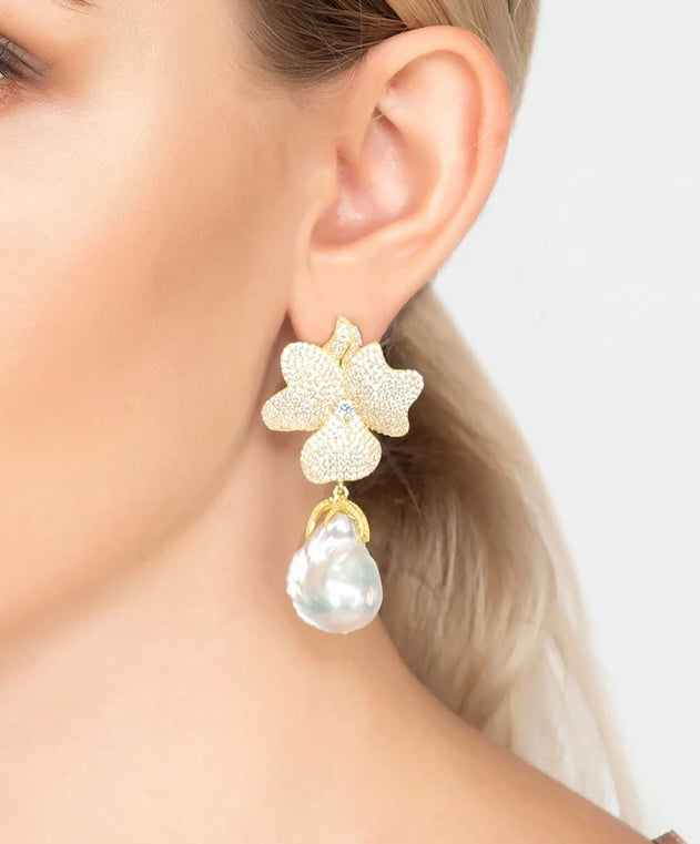 Baroque Pearl Flower Yellow Gold Earrings
